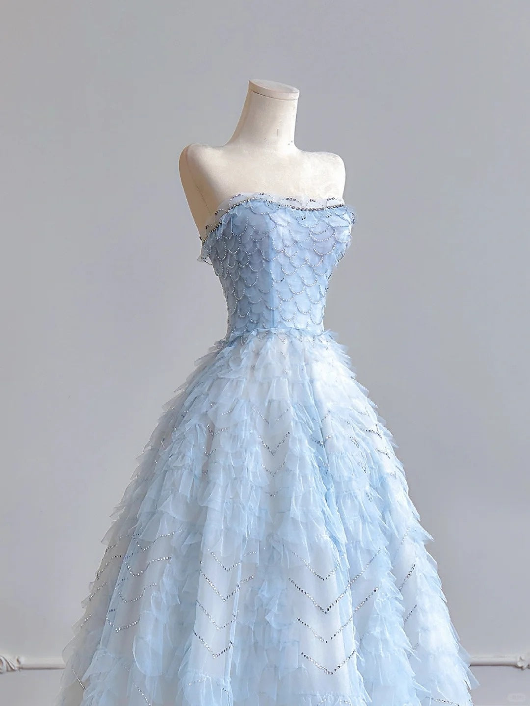 Girlhomeshops – Hellblaues, bodenlanges, feenhaftes Organza-Tüll-Ballkleid, Hochzeitskleid gh5487