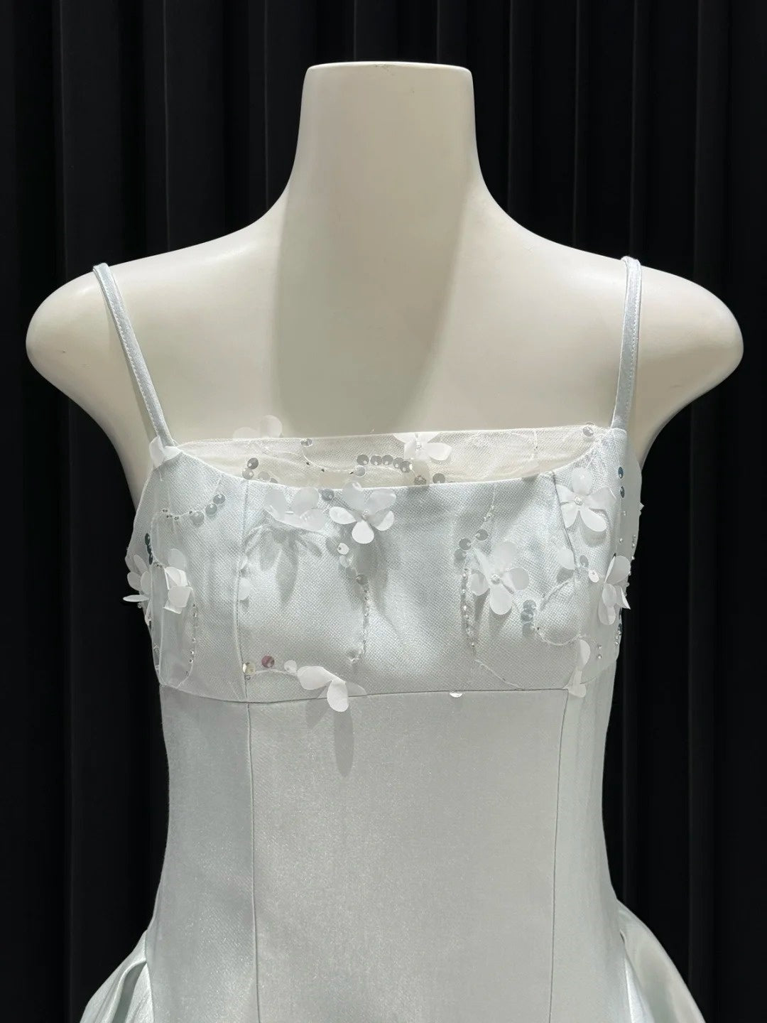 Eisblaues, geblümtes, kurzes Satinkleid für den Schulanfang, Geburtstagspartykleid gh4648