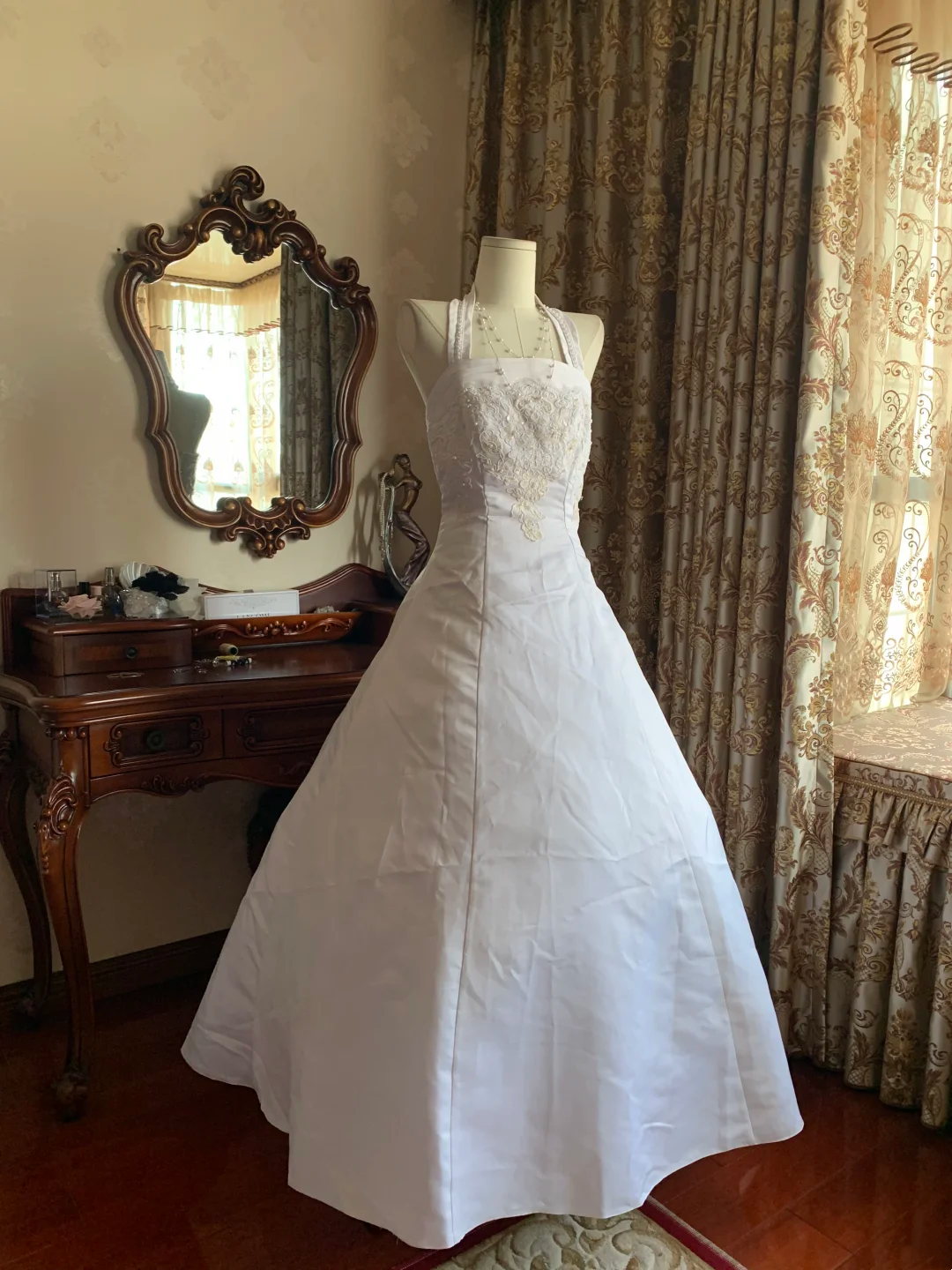 White Halter Waist-Cinched Voluminous Skirt Prom Gown, Evening Formal Dress, Graduation Gown gh7237