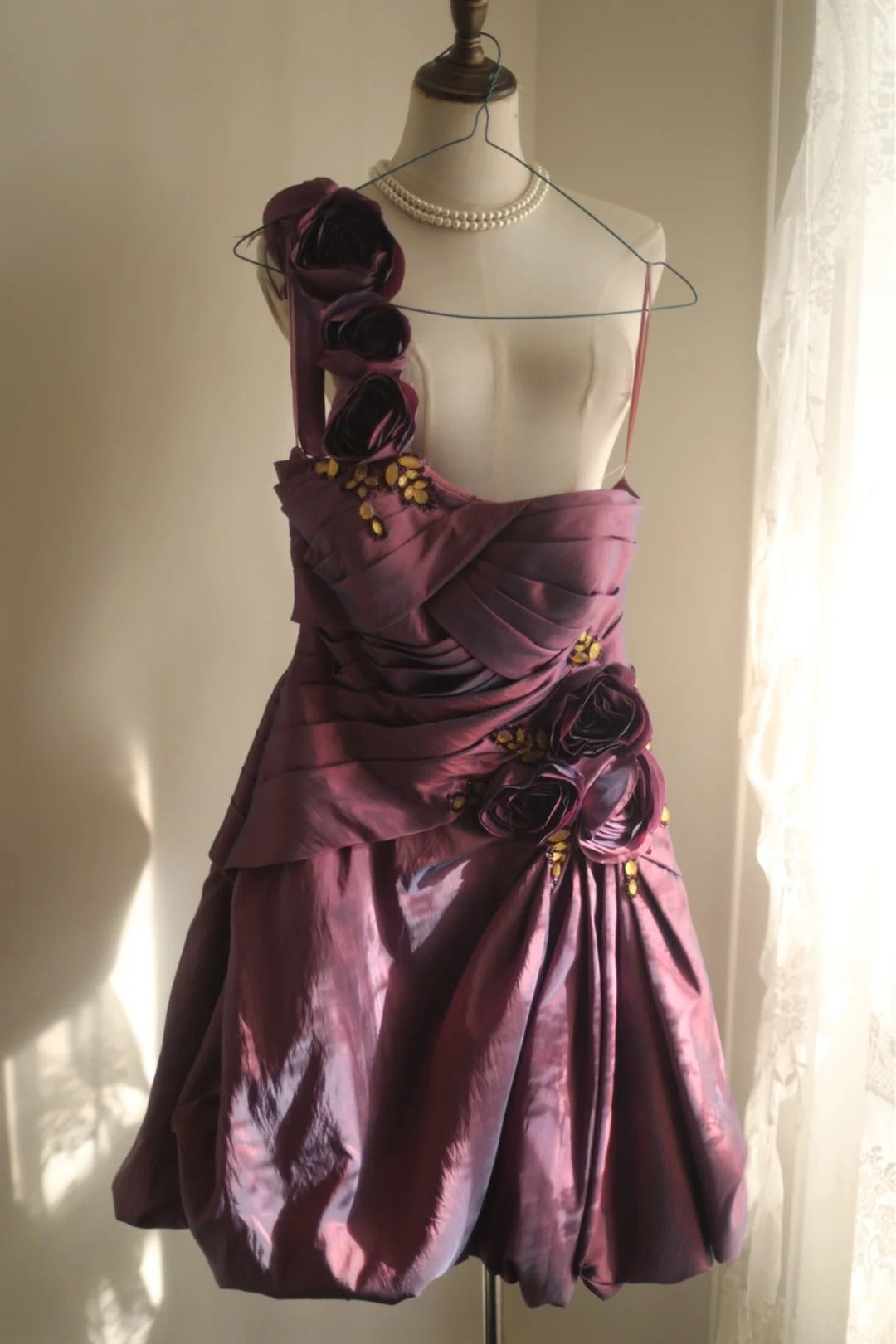 Symphony Lila Mode Sexy Handgemachte Rose Blume Kurzes Taft Satin Homecoming Kleid Geburtstagsparty Kleid Cocktail Party Kleid Abendkleid Retro Prinzessin Kleid Hochzeit Erwachsene Zeremonie Geburtstagsfeier gh3963