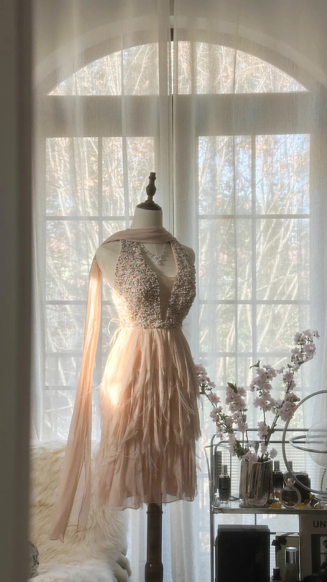 Blassrosa, zart, romantisch, süß, niedlich, wunderschön, exquisit, elegant, mit Perlen besetzt, kurz, Chiffon, Heimkehrkleid, Abendkleid, Ballkleid, Geburtstagskleid, Urlaubskleid, Partykleid, gh4045