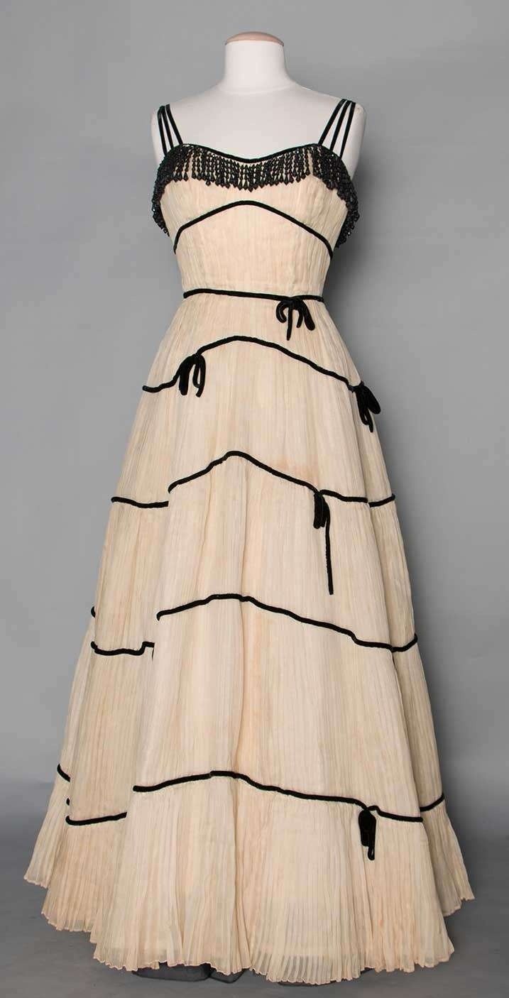 girlhomeshops – Süßes, langes Ballkleid aus Tüll mit Perlen gh5576