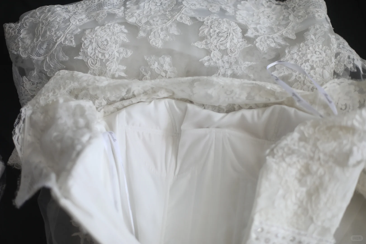 Off‑the‑Shoulder Mermaid Wedding Dress, Lace Elbow‑Length Sleeves Pearl Beaded Waistband Illusion Tulle Lace Train Bridal Gown gh9116