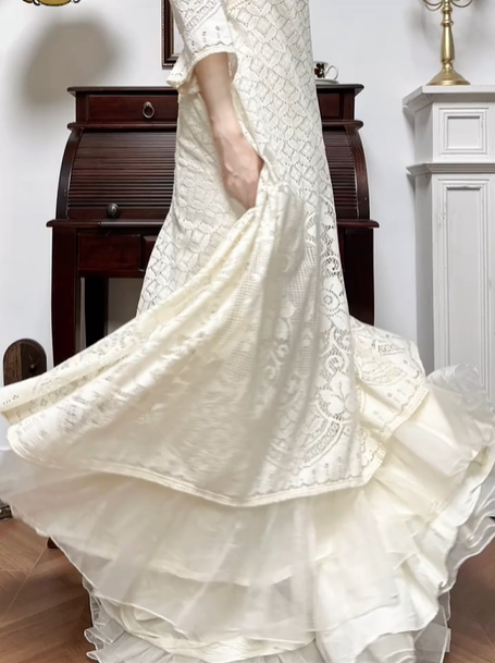 Ivory Vintage Mock‑Neck Bell‑Sleeve Full‑Lace Empire‑Waist Two‑Layer Short Train Wedding Dress gh8783