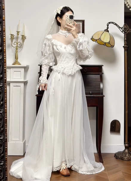 Ivory Vintage Lace High‑Neck Puff‑Sleeve Tie‑Cuff A‑Line Short Train Wedding Dress gh8774