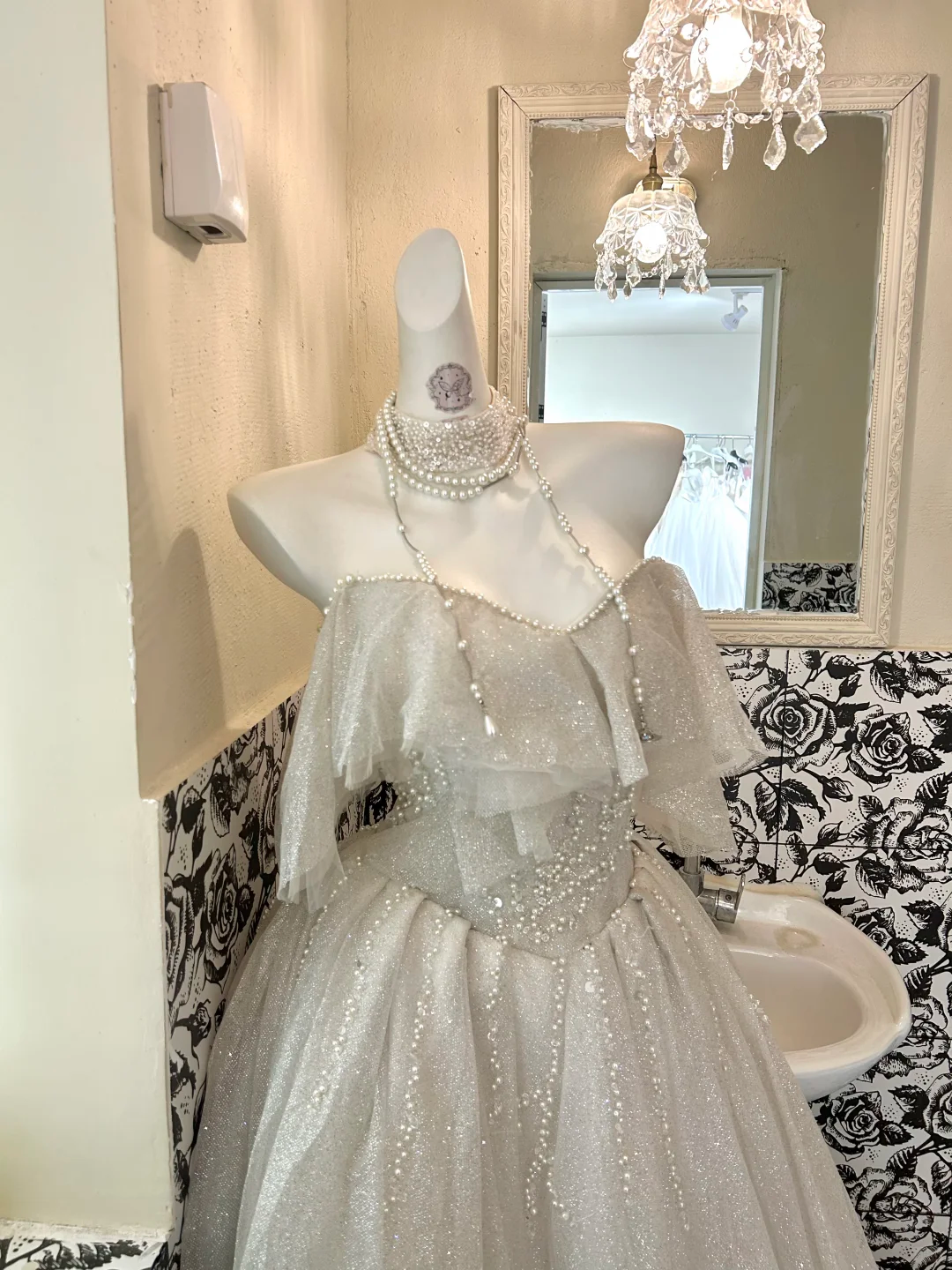 Soft Ivory Off-the-Shoulder Waist-Cinched Voluminous Princess Skirt Romantic Dress, Wedding Gown gh7701