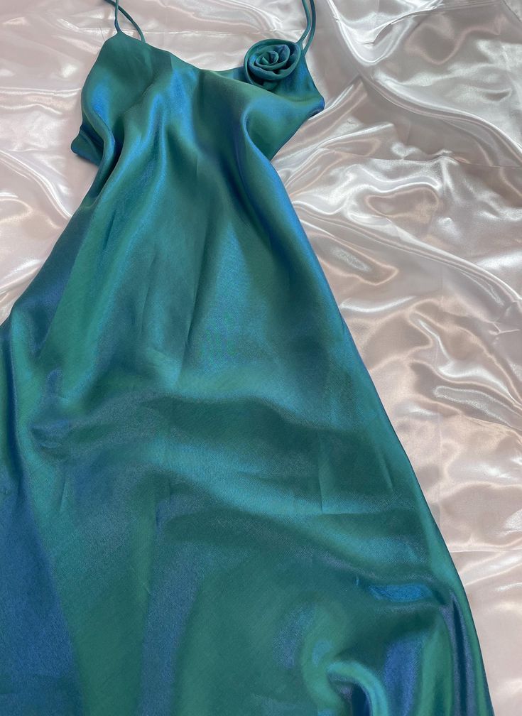 Robe de soirée en satin simple et longue élégante à dégradé vert gh3224