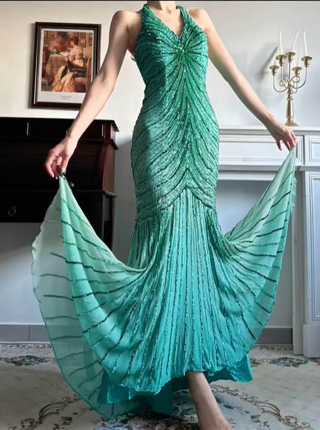 Teal Green Vintage Halter V‑Neck Prom Gown, Full‑Body Radiant Hand‑Beaded Sequin Details, Fitted Waist Bodycon Mermaid Long Skirt, Small Train, Evening Prom Dress gh8805