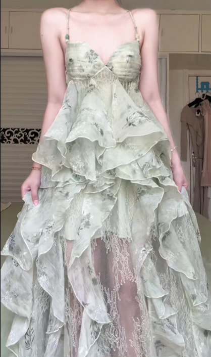 Sage Green Floral Print Spaghetti Strap Long Evening Gown, V‑Neck Bustier Bodice, Multi‑Layer Ruffled Cake Skirt, Sheer Lace High‑Slit Formal Dress gh8939