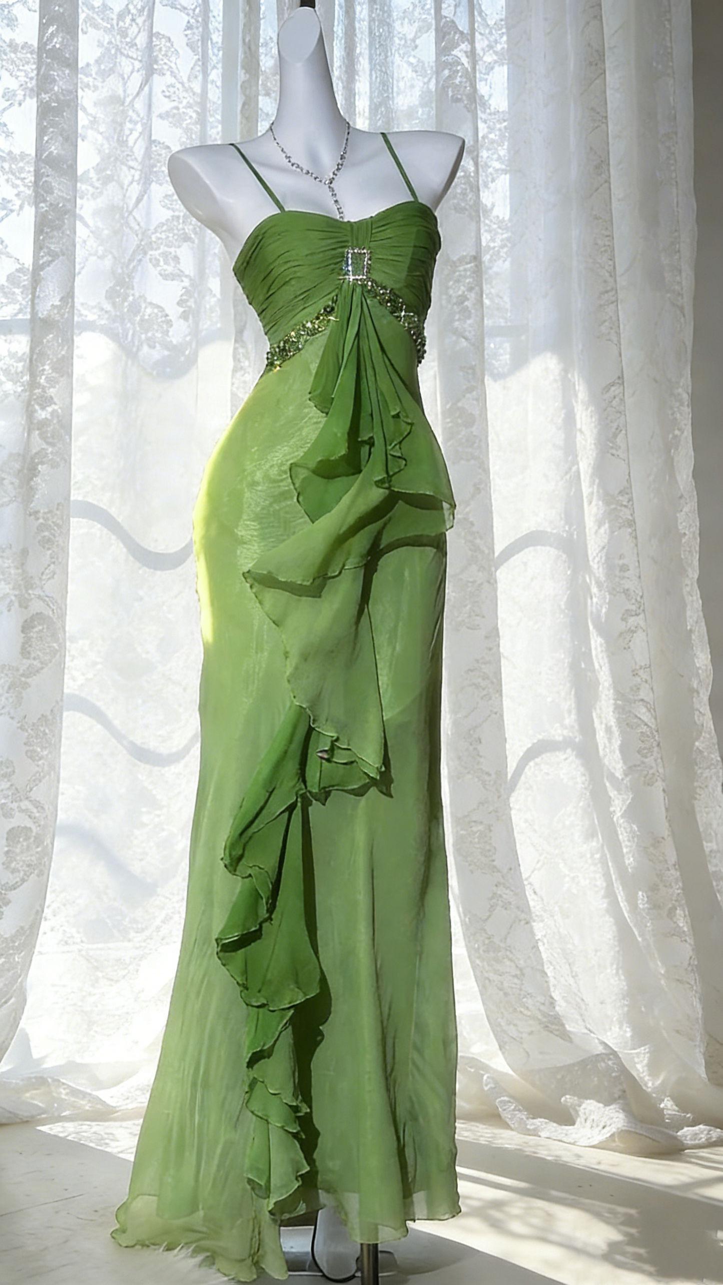 🍃 Ethereal Gradient Green Gown - Your New Go-To Evening Dress gh6940