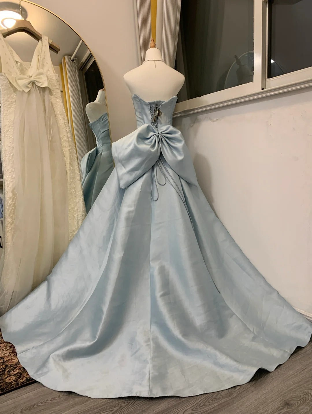 Blaues schlichtes, elegantes, langes Satin-Ballkleid-Abendkleid gh4571