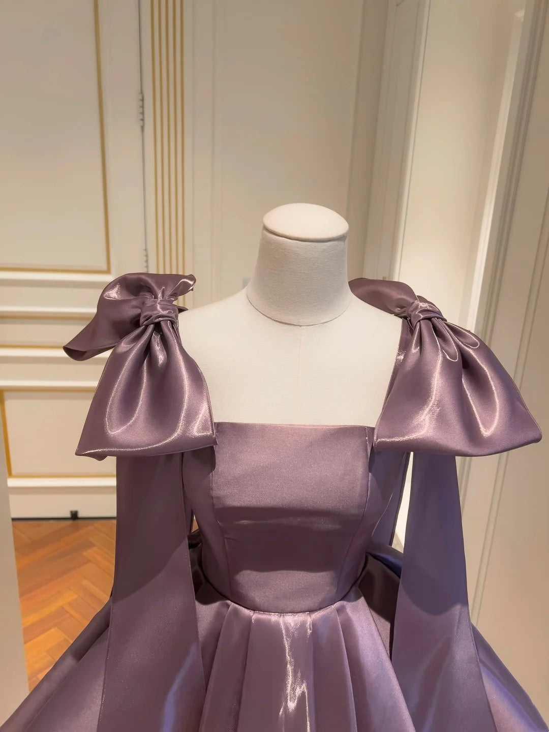 Robe courte violette à volants scintillants, idéale pour un anniversaire ou un bal de promo (gh6795)