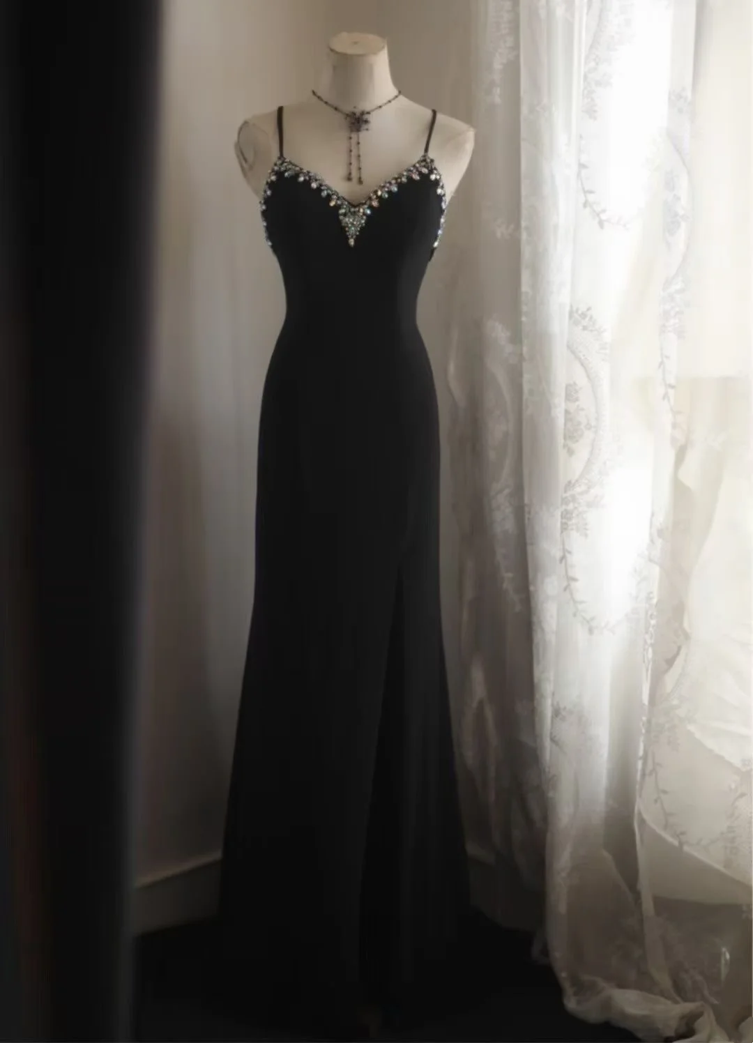 Black halter-neck fitted long elegant ball gown, evening dress gh7122