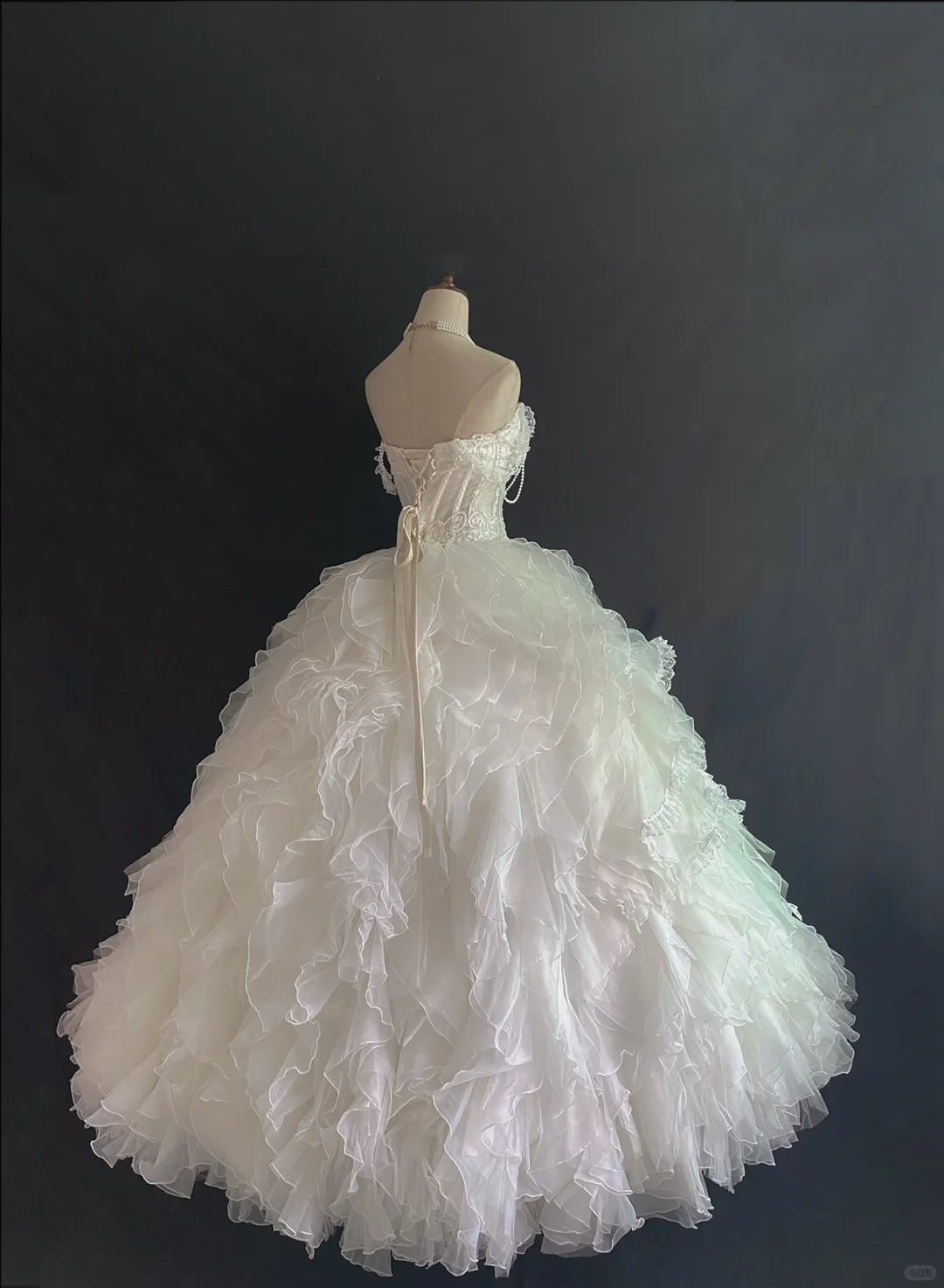 White Spaghetti Strap Lace Romantic Luxury Gown, Cinched Waist, Voluminous Princess Skirt, Wedding Dress & Bridal Gown gh8268