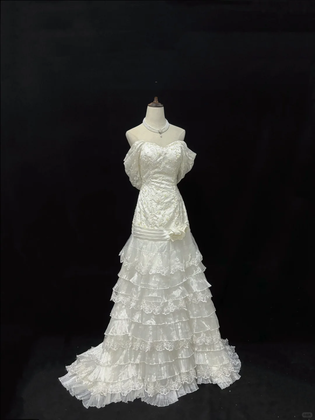 White Off Shoulder Vintage Romantic Long Gown, Embroidered Design, Cinched Waist & Slim Fit, Wedding Dress & Bridal Gown gh8177