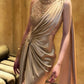 girlhomeshops-Hochgeschlitztes, vergoldetes One-Shoulder-Kleid, glänzende Perlen entfesseln sexy Charme gh5897