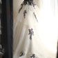 Schwarzes Schwanen-Spitzen-Blumen-Lang-Tüll-Prinzessin-Ballkleid-Abendkleid-Brautkleid gh4324