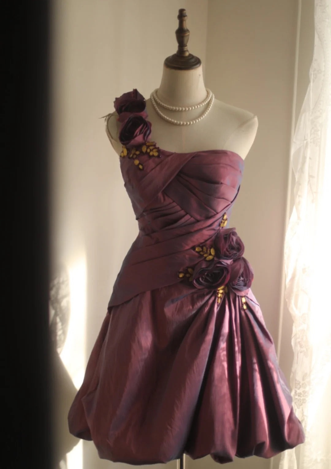 Symphony Lila Mode Sexy Handgemachte Rose Blume Kurzes Taft Satin Homecoming Kleid Geburtstagsparty Kleid Cocktail Party Kleid Abendkleid Retro Prinzessin Kleid Hochzeit Erwachsene Zeremonie Geburtstagsfeier gh3963