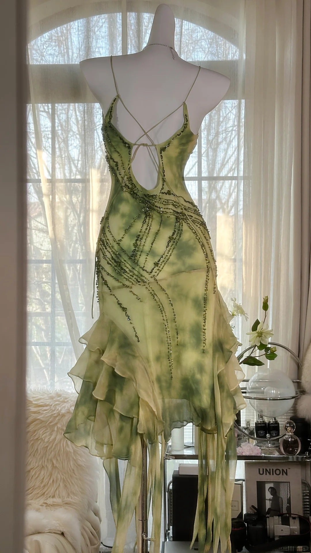 Grünes romantisches elegantes exquisites rückenfreies langes Chiffon-Rüschen-Heimkehrkleid mit Perlenbesatz, Ballkleid, Abendkleid, Geburtstags-, Urlaubs- und Partykleid gh4008