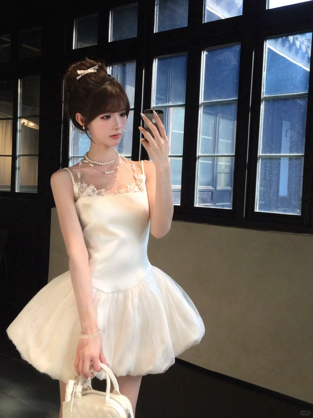 Women Elegant White Spaghetti Strap Homecoming Dress Lace Neck Boned Corset Bubble Puff Short Party Dress gh9432