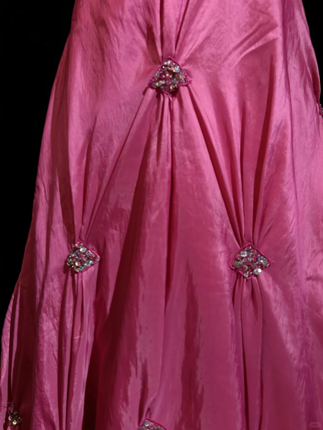 ✨Girlhomeshops-Hot Pink Sweetheart Beaded Corset Taffeta Tiered Prom Gown gh10283