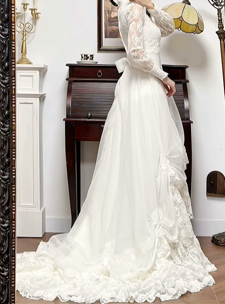 Ivory Vintage Tulle Lace Wedding Gown, V‑Neck With Frilled Stand Collar, Lace Lantern Long Sleeves, Lace Appliqués Empire Waist, Draped Ruched Skirt, Inner Lace Full Skirt With Long Train, Bridal Prom Dress gh8763