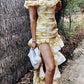 Girlhomeshops - Robe de soirée longue en mousseline de soie, élégante et sexy, motif floral, jaune, à volants, pour invité de mariage, gh5205