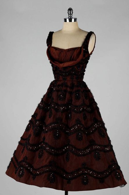 girlhomeshops - Burgunderrotes, exquisites, perlenbesetztes, mittellanges Tüll-Heimkehrkleid, Hoco Dresses gh5623