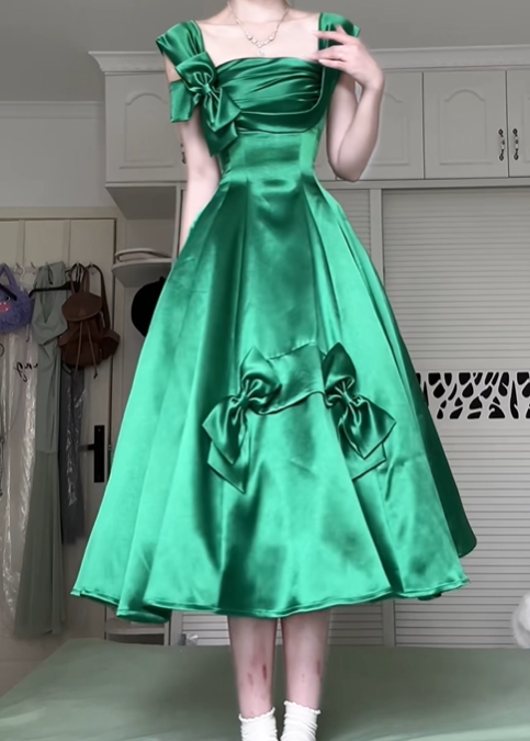 Emerald Green Satin Midi Evening Gown, Square Neck Cap Sleeve Bow Decor A‑Line Formal Prom Dress gh9038
