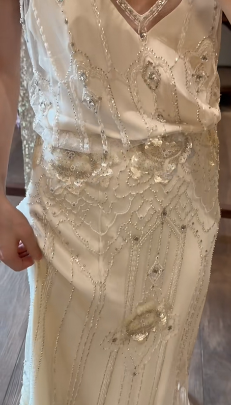 Ivory White Gatsby Vintage Wedding Gown, Deep V‑Neck Sheer Cape Sleeve Heavy Beaded Embroidery Slim Mermaid Bridal Dress gh9074