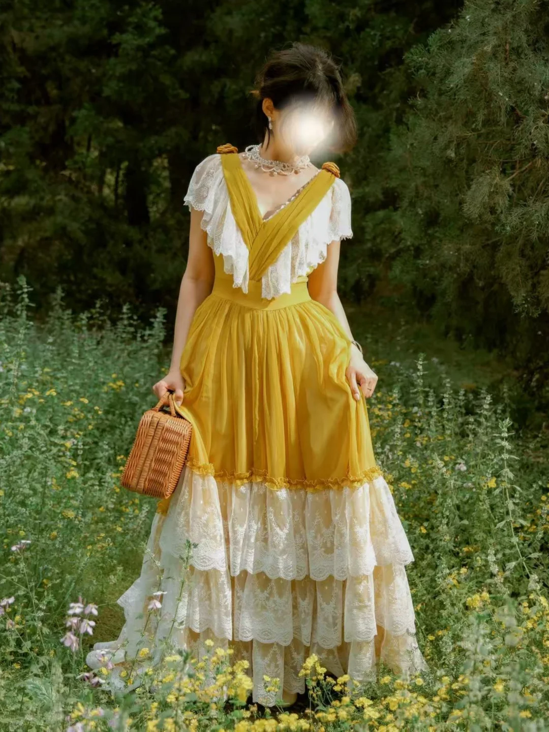 Vintage Yellow V-Neck White Lace Fitted Waist Tiered Cake Skirt Prom & Evening Party Dress gh8495