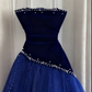 Ärmelloses burgunderrotes Samt- und Tüllkleid | Luxuriöses, elegantes Ballkleid mit Perlenbesatz und Schleppe gh6471