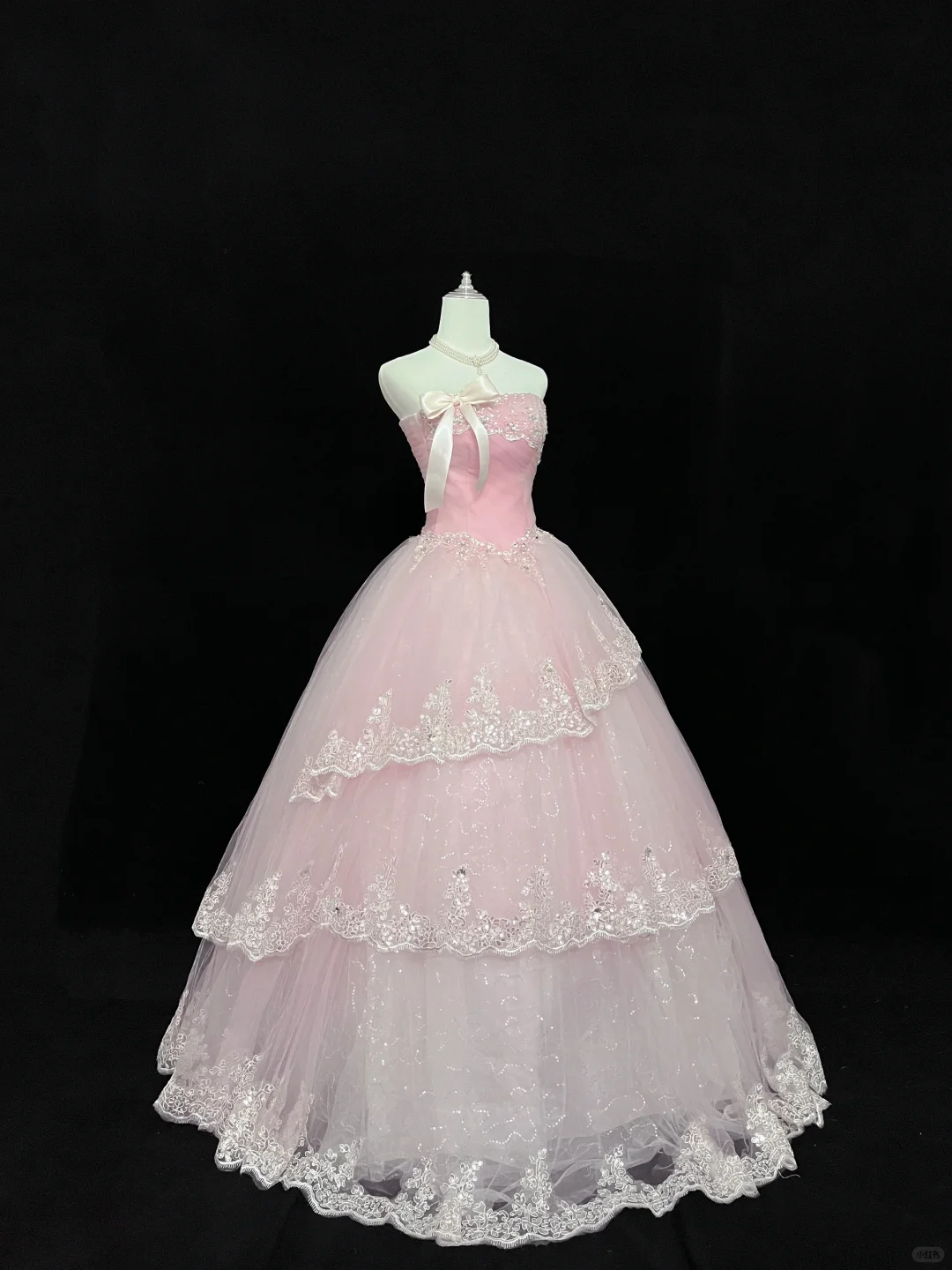 Blush Pink Gradient Strapless Cinched Waist Voluminous Skirt with Lace Trim Romantic Dress, Wedding Gown gh8054