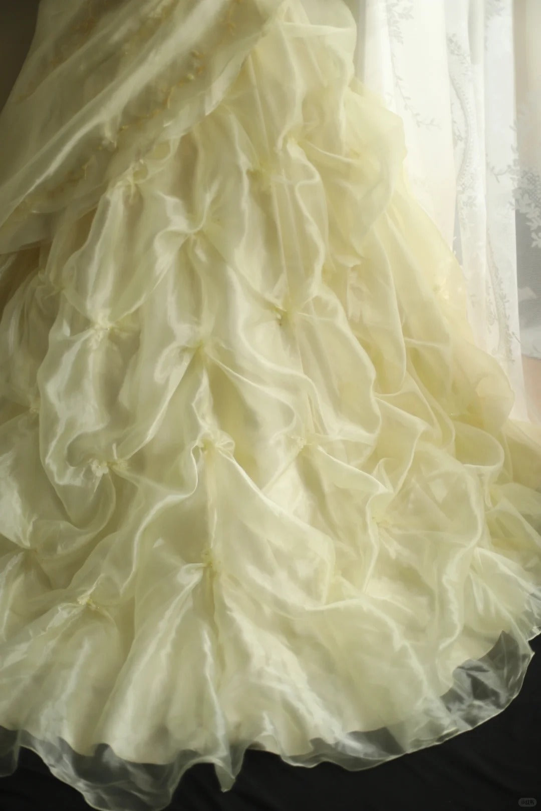 Girlhomeshops-Yellow Retro Halter Neck Heavy Puff Princess Wedding Dress gh5425