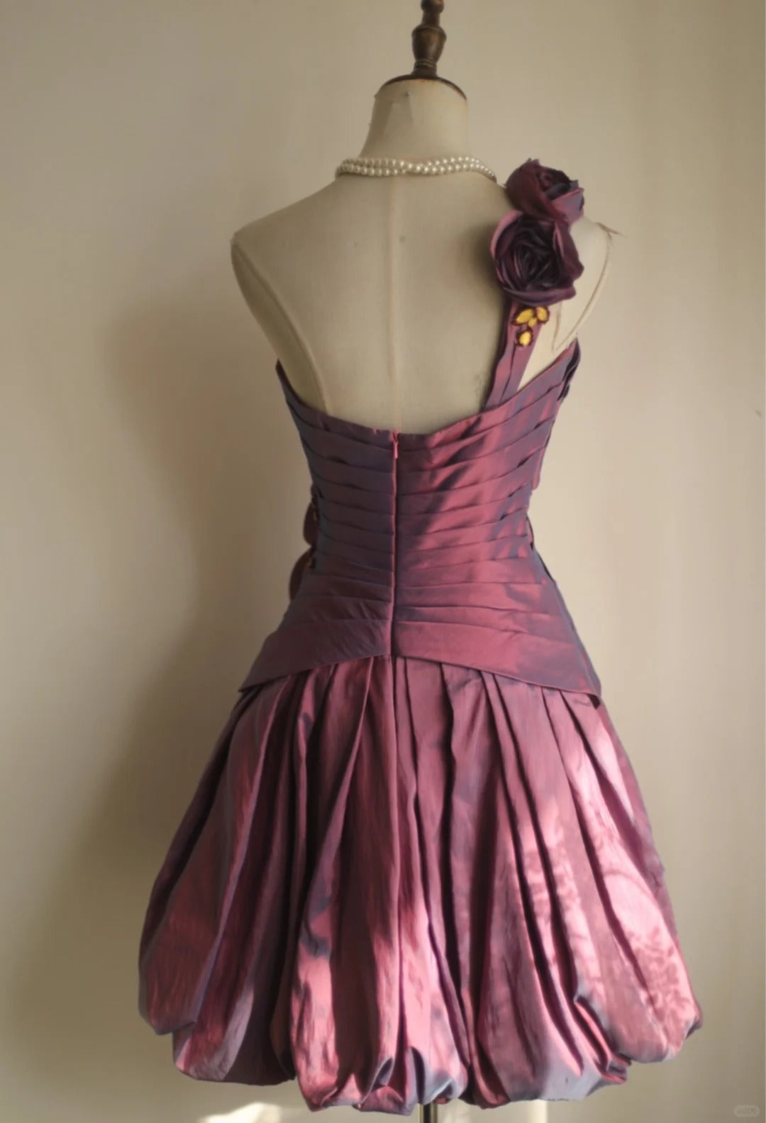 Symphony Lila Mode Sexy Handgemachte Rose Blume Kurzes Taft Satin Homecoming Kleid Geburtstagsparty Kleid Cocktail Party Kleid Abendkleid Retro Prinzessin Kleid Hochzeit Erwachsene Zeremonie Geburtstagsfeier gh3963