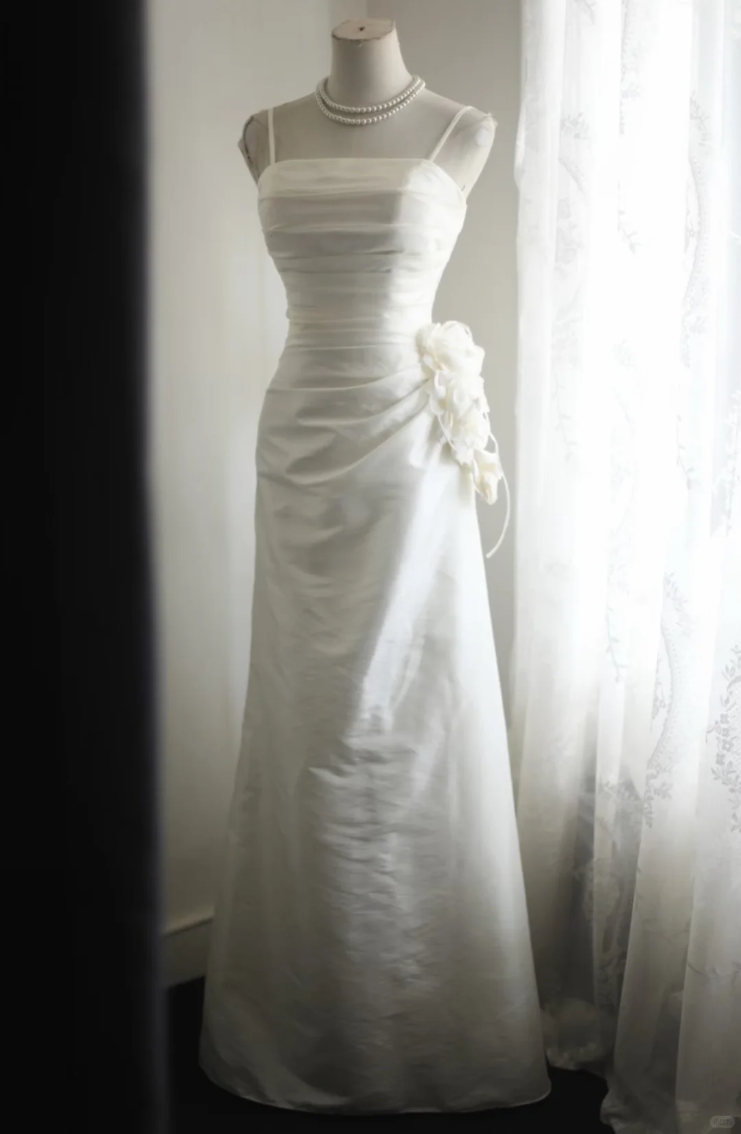 Spaghetti Strap Square Neck Satin Mermaid Wedding Dress, Ruched Bodice 3D Fabric Flower Appliqué Sheath Bridal Gown gh9124