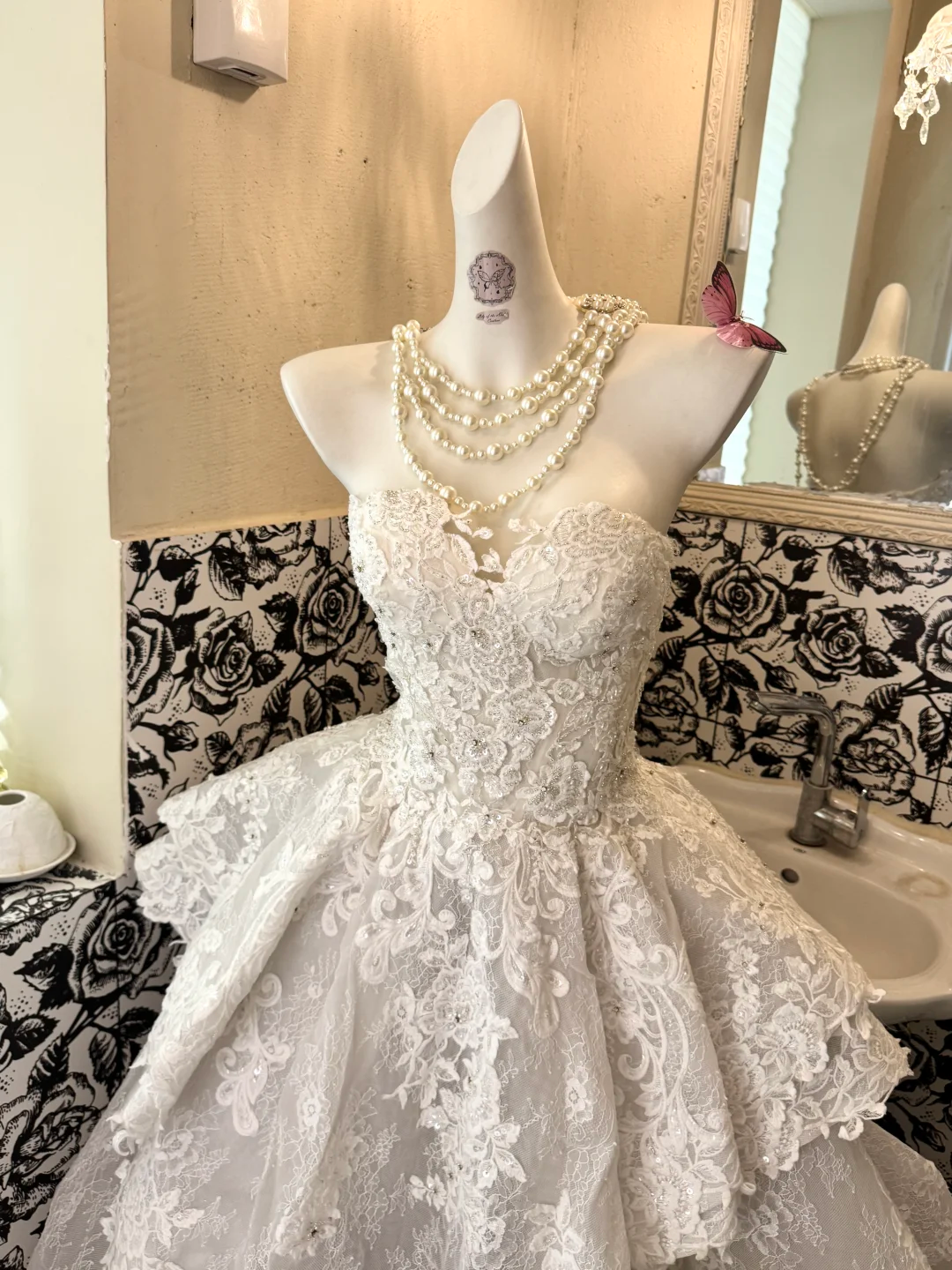White Strapless Lace Waist-Cinched Full Flared Romantic Dress, Wedding Gown gh7519