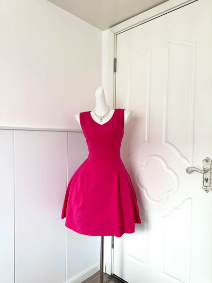Women Fuchsia Homecoming Dress, Sleeveless V‑Neck Solid Matte Fabric High Waist Pleated Voluminous A‑Line Mini Cocktail Party Dress gh9228
