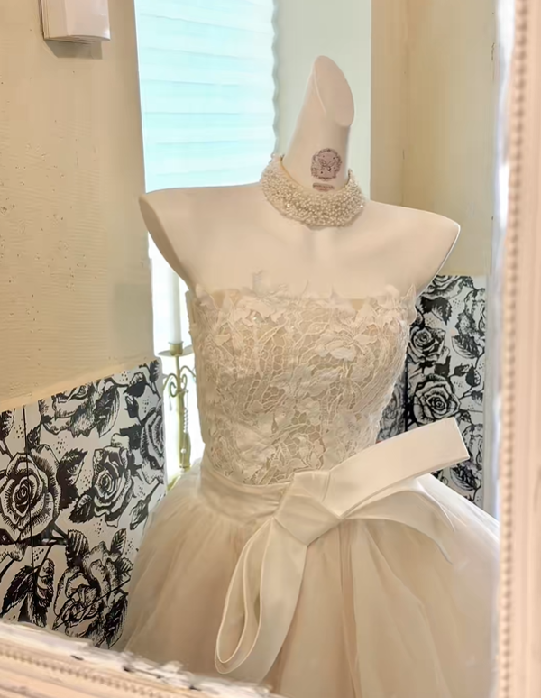 Ivory Lace Strapless Voluminous Skirt Tulle Long Romantic Dress, Wedding Gown gh7828