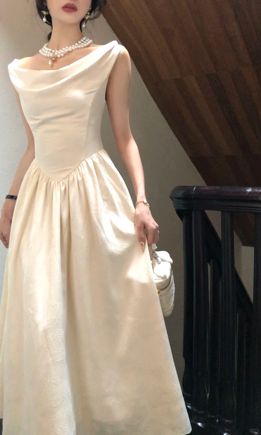 Ivory Jacquard Vintage Evening Gown, Cowl Off‑the‑Shoulder Sleeveless, Fitted Waist, Heart Notched Gathered A‑Line Long Skirt, Party Bridal Dress gh8917