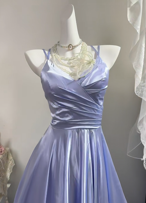 Women Vintage Lavender Satin Prom Dress, V-Neck With Double Spaghetti Straps, Cross Ruched Bodice, High Waist, Flowy Full A-Line Skirt, Elegant Floor Length Evening Gown For Photoshoot gh9274