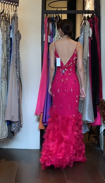Hot Pink Spaghetti Straps U Neck Mermaid Evening Gown Hand Beaded Sequin 3D Petal Feather Long Prom Dress gh9713