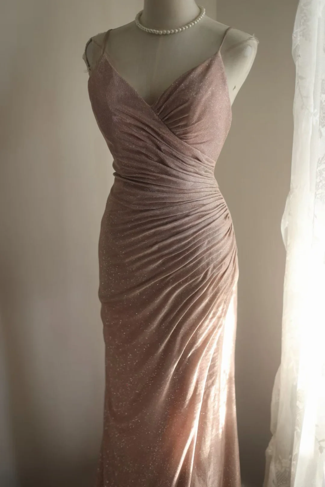 Dusty Rose Glitter Spaghetti Strap Mermaid Evening Gown, V‑Neck Cross Twist Bodice Side Ruched Fitted Long Formal Party Dress gh9111