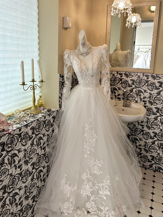 Ivory V-Neck Lace Long Sleeve Waist-Cinched Voluminous Skirt Long Romantic Dress, Wedding Gown gh7606