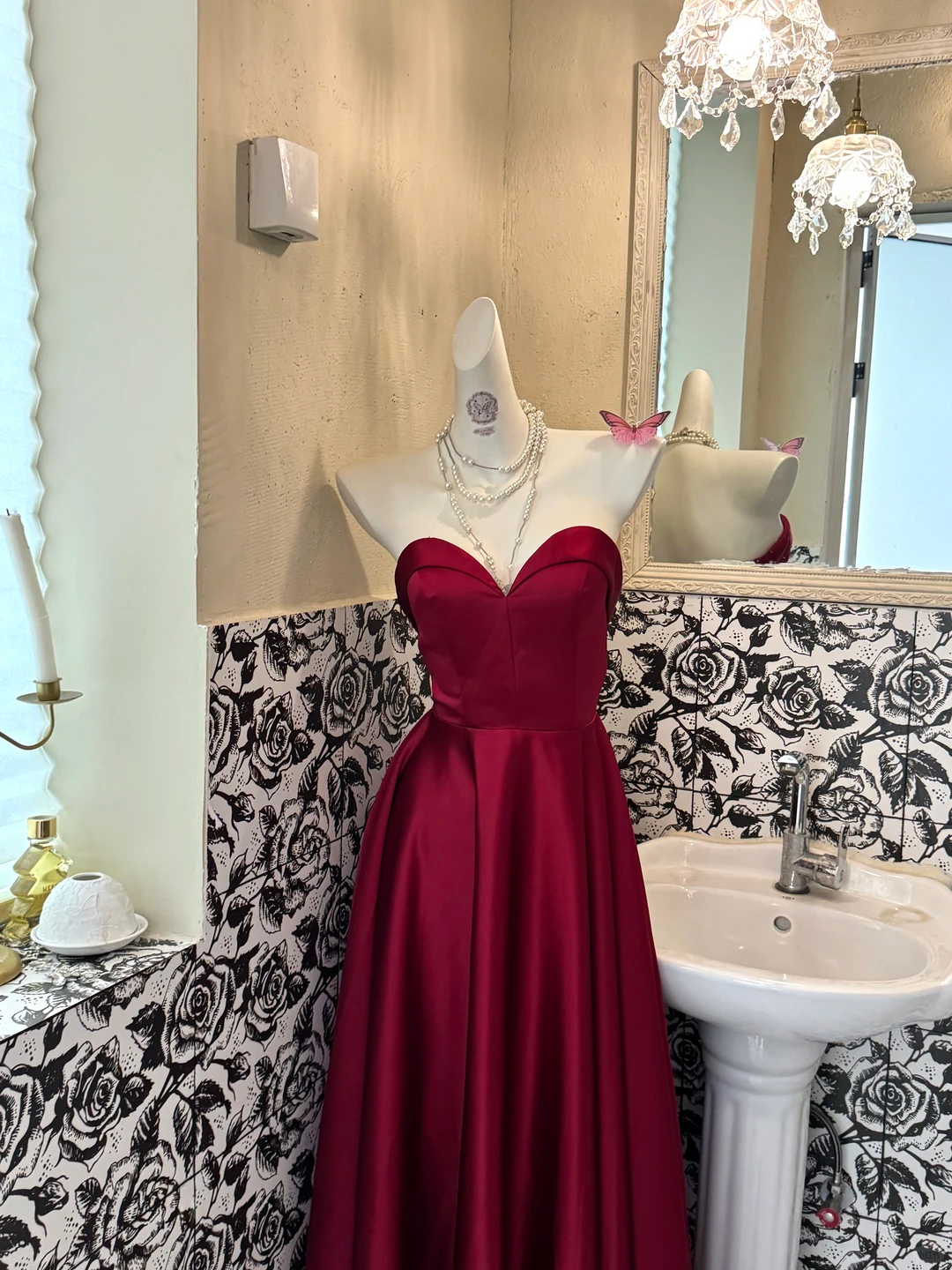 Burgundy Strapless Satin Waist-Cinched Full Flared Skirt Vintage Romantic Gown gh7559