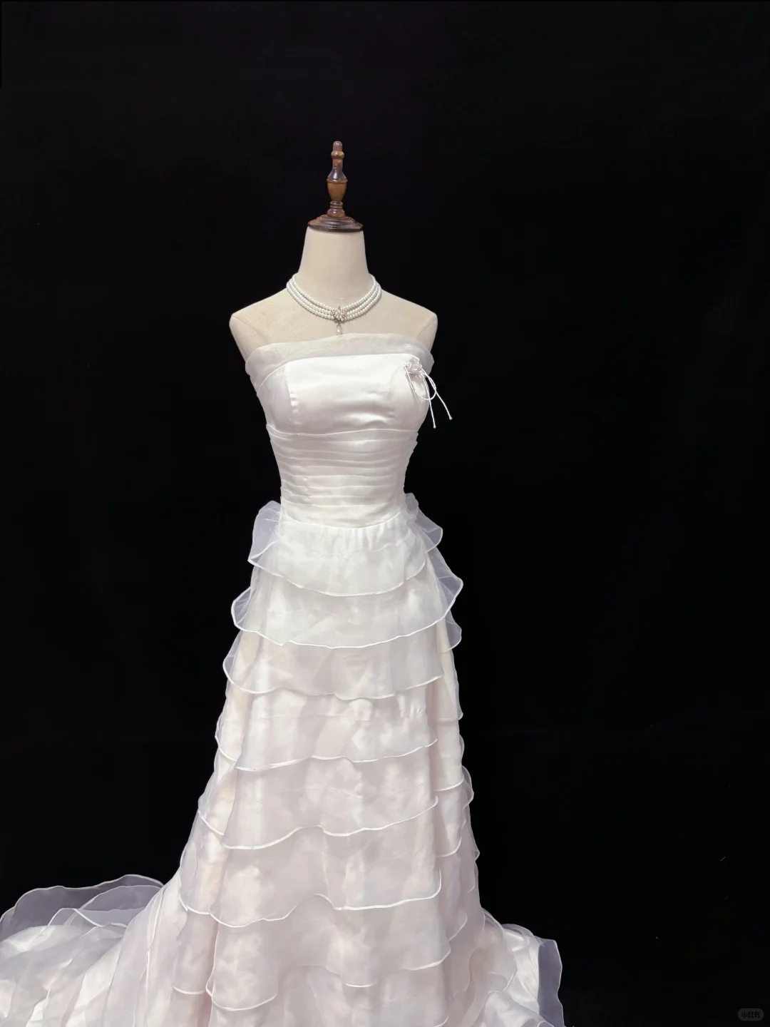 White Strapless Elegant Romantic Long Gown, Cinched Waist & Slim Fit, Wedding Dress & Bridal Gown gh8179