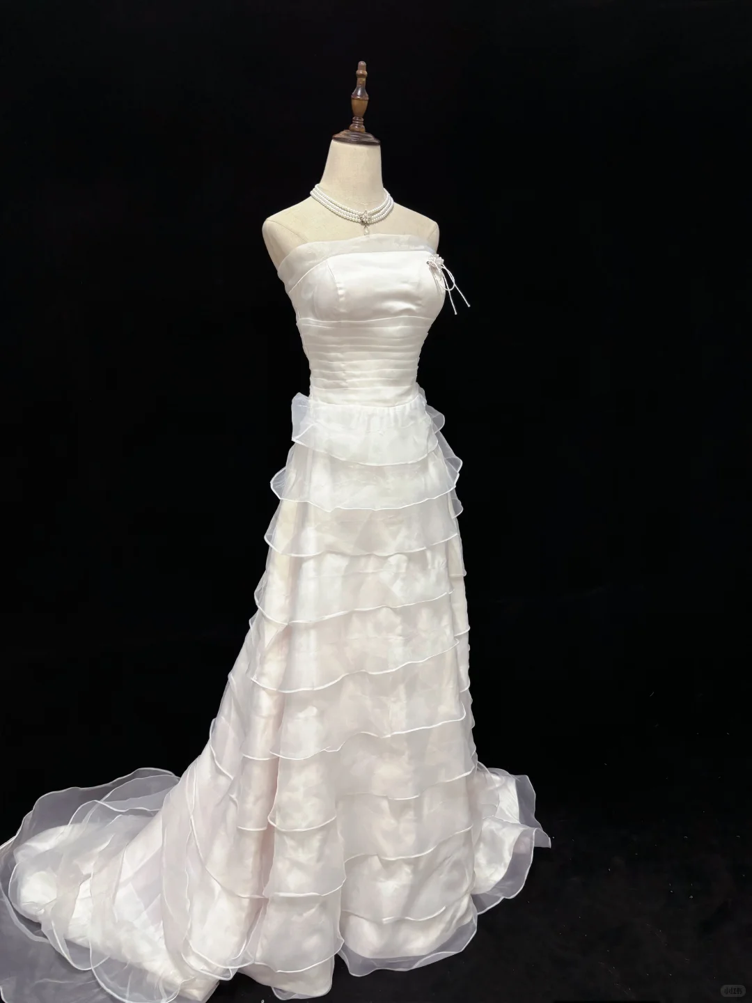 White Strapless Elegant Romantic Long Gown, Cinched Waist & Slim Fit, Wedding Dress & Bridal Gown gh8179