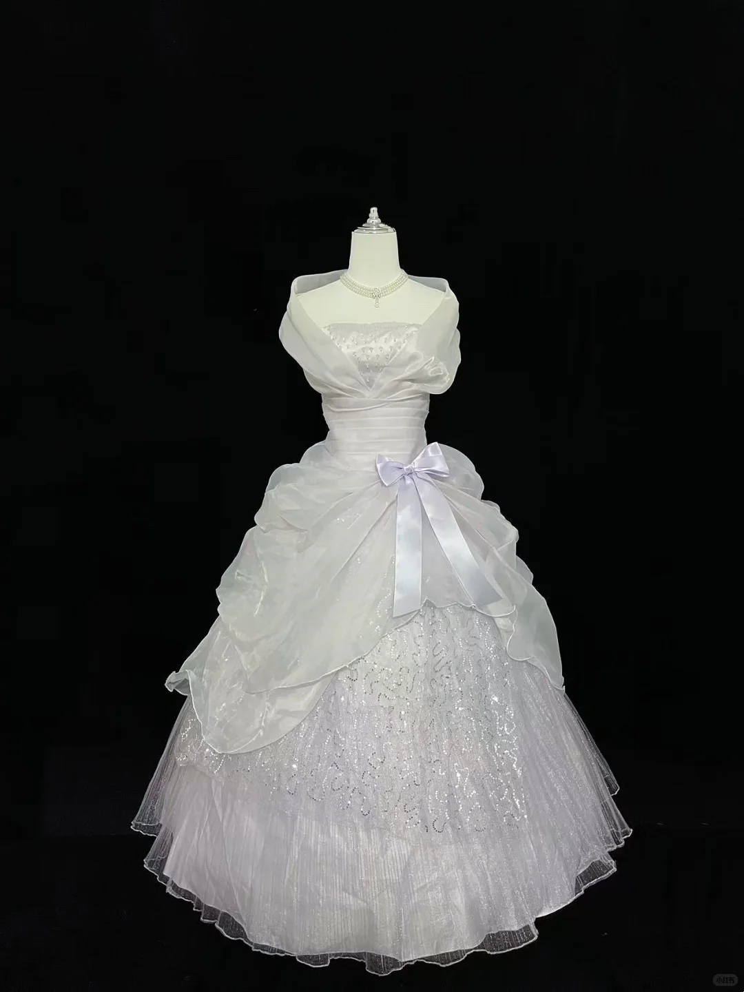 White Vintage Neckline Cinched Waist Sequined Voluminous Princess Skirt Romantic Dress, Wedding Gown gh8005