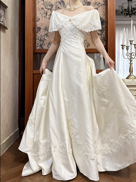 Ivory Vintage Satin A‑Line Wedding Prom Dress, Off‑the‑Shoulder Wide Lace Cape Collar, Pearl Bow, Floral Lace Appliqués Long Train gh8705