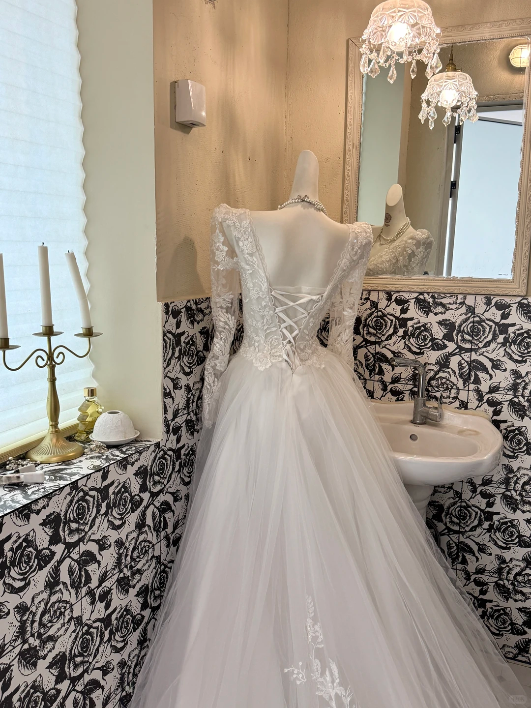 White Lace Long Sleeve Waist-Cinched Elegant Full Flared Romantic Dress, Wedding Gown gh7522